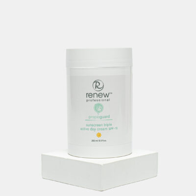 Денний зволожувальний крем потрійної дії для проблемної шкіри spf15 Propioguard
